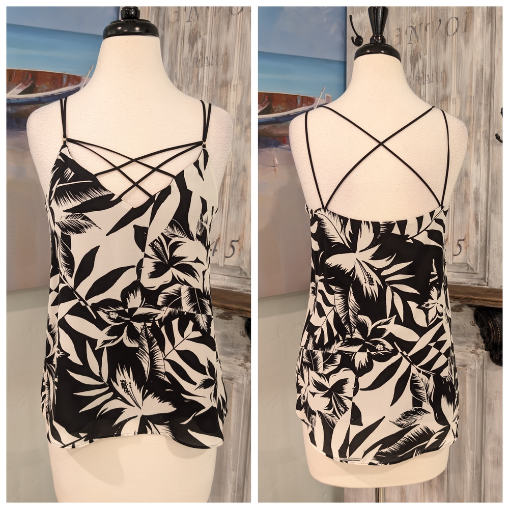 NWT Express Strappy Black and White Tropical Print Camisole